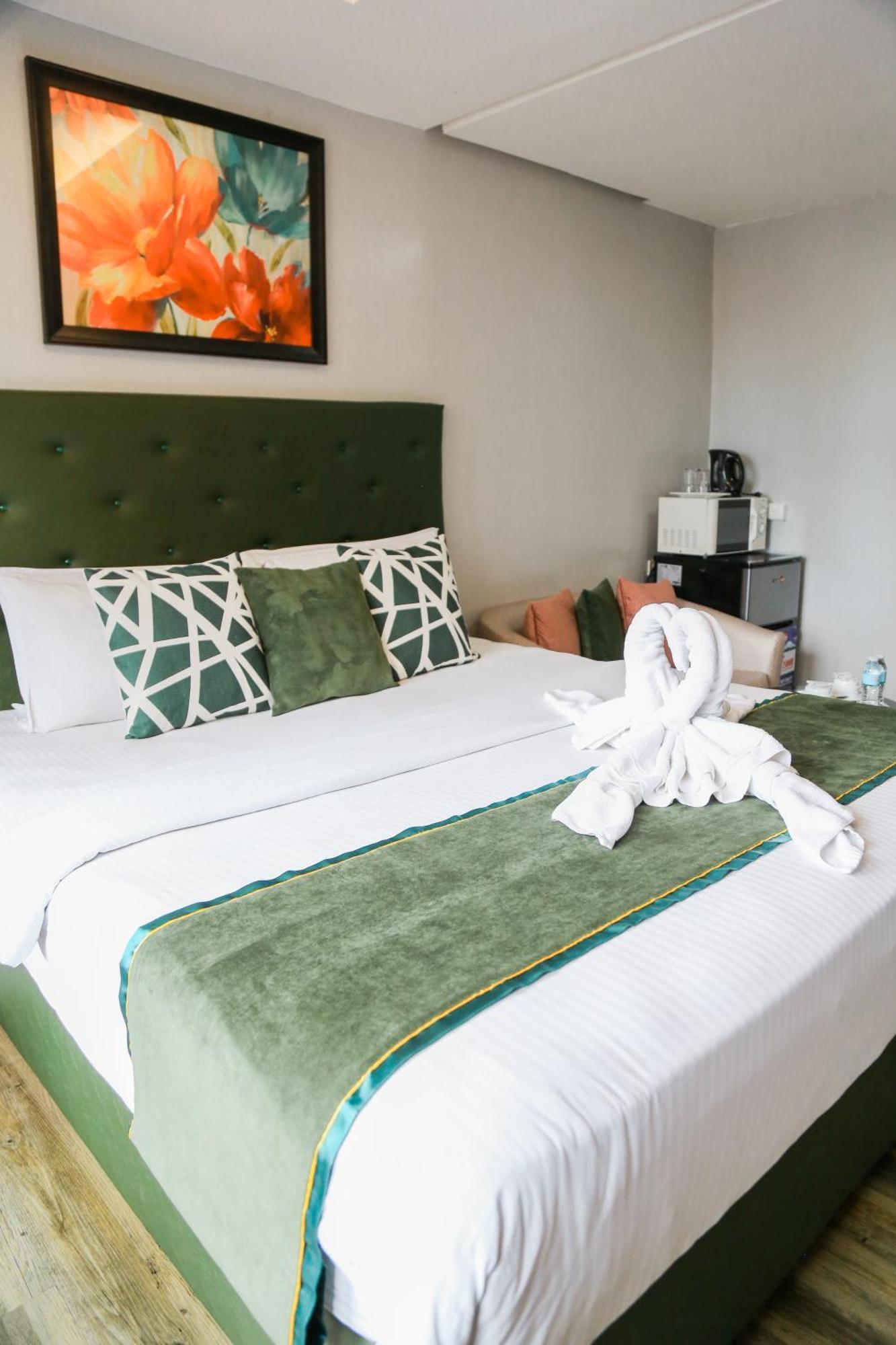 Pacific Bay Grand Suites มะนิลา ภายนอก รูปภาพ